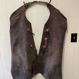 Vintage Leather Batwing Cowboy Chaps Western Old Style Rodeo Concho chores